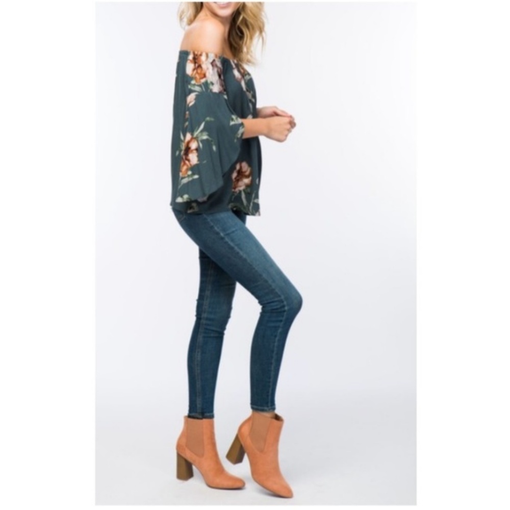 1 LEFT! Large Off Shoulder Floral Top In Teal - Picture 3 of 3